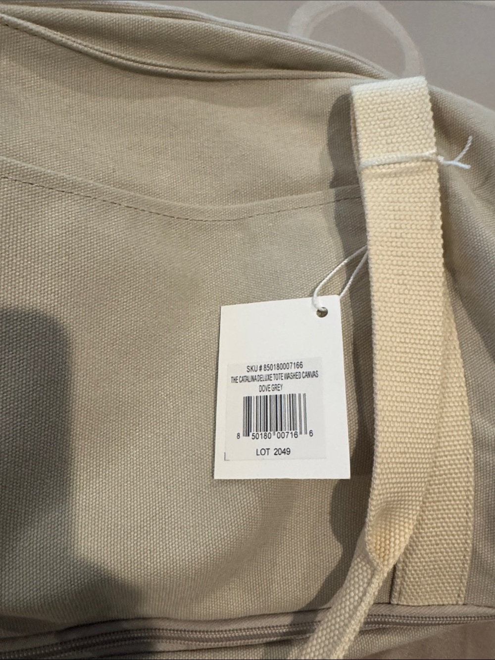 Lo & Sons Canvas Weekender Duffel Bag in Light Beige - Picture 5 of 13